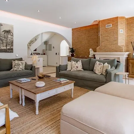 Goya 5 Bedrooms * San Antonio